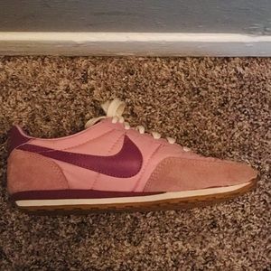 Vintage Women’s Nike Diablo